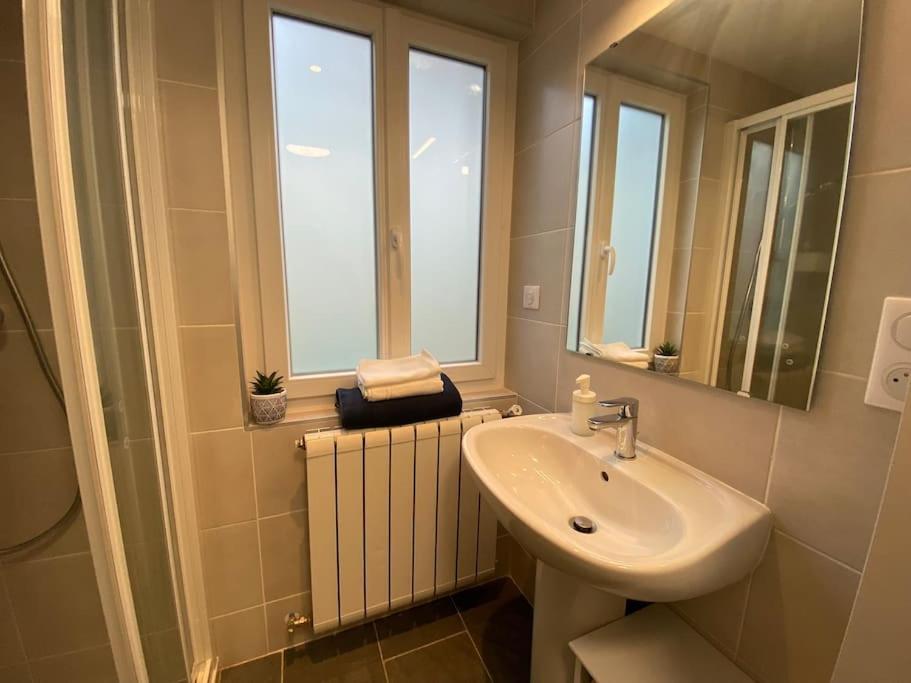 Maison De Charme - 4 Chambres - Courette & Parking Gratuit Amiens Exterior photo