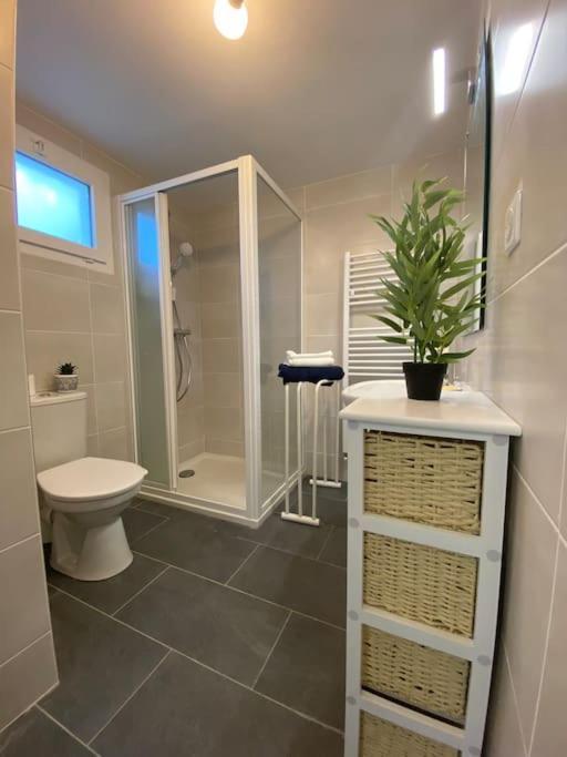 Maison De Charme - 4 Chambres - Courette & Parking Gratuit Amiens Exterior photo