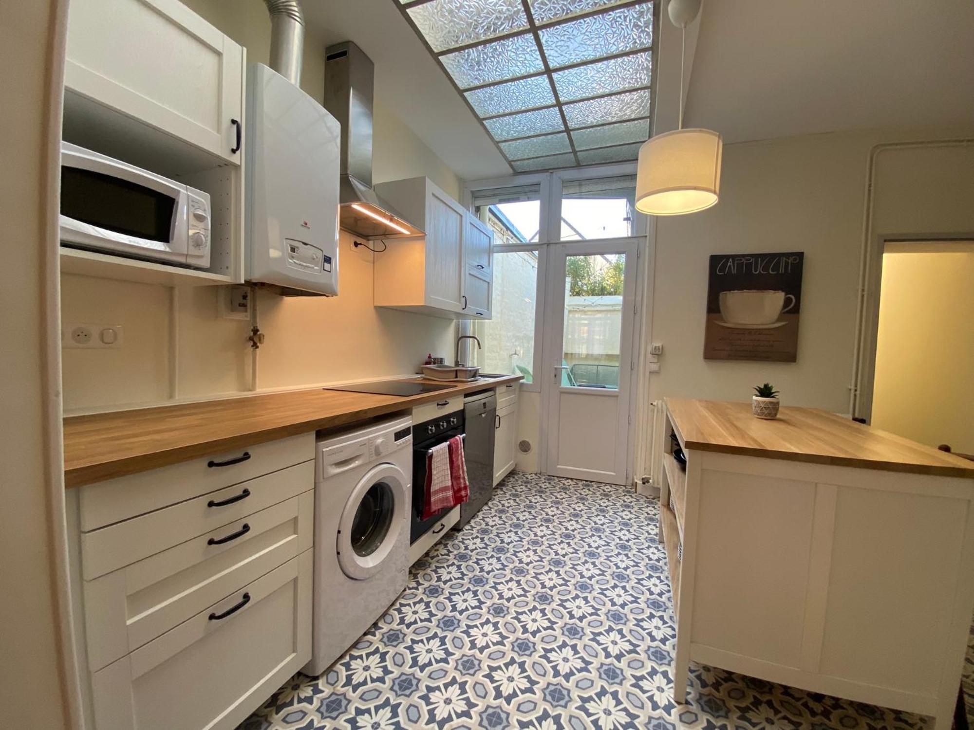 Maison De Charme - 4 Chambres - Courette & Parking Gratuit Amiens Exterior photo
